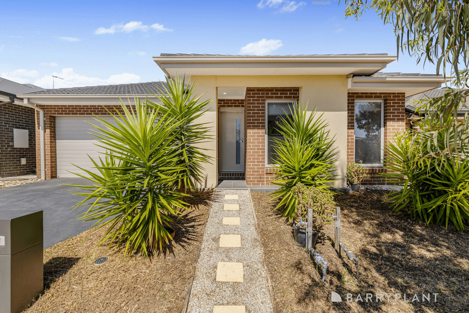 28 MacAlister Grove, Cobblebank, VIC 3338