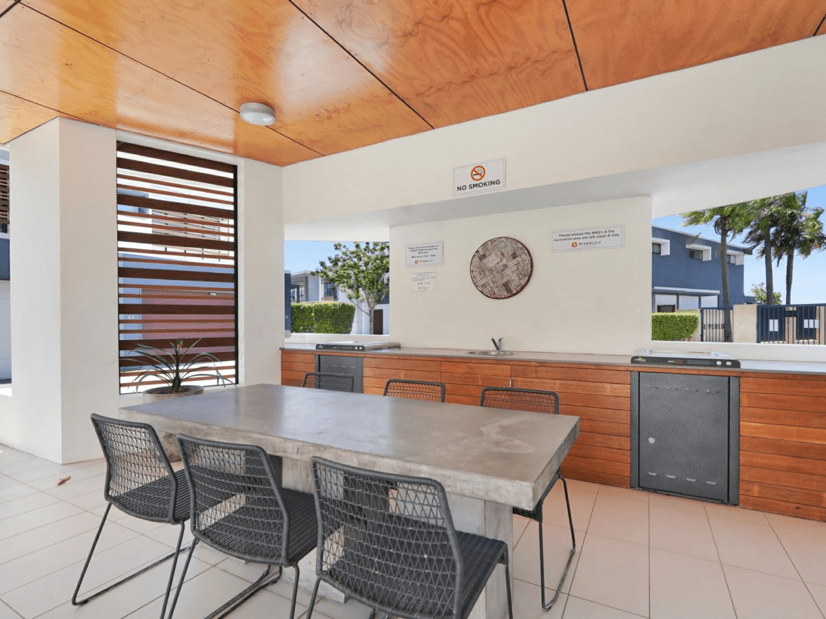 4/42 Stadium Drive, ROBINA, QLD 4226