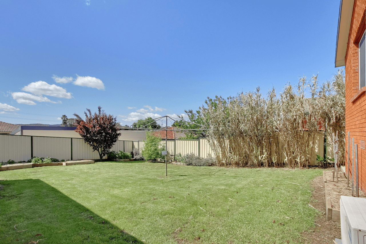 94 Cameron Rd, Karabar, NSW 2620