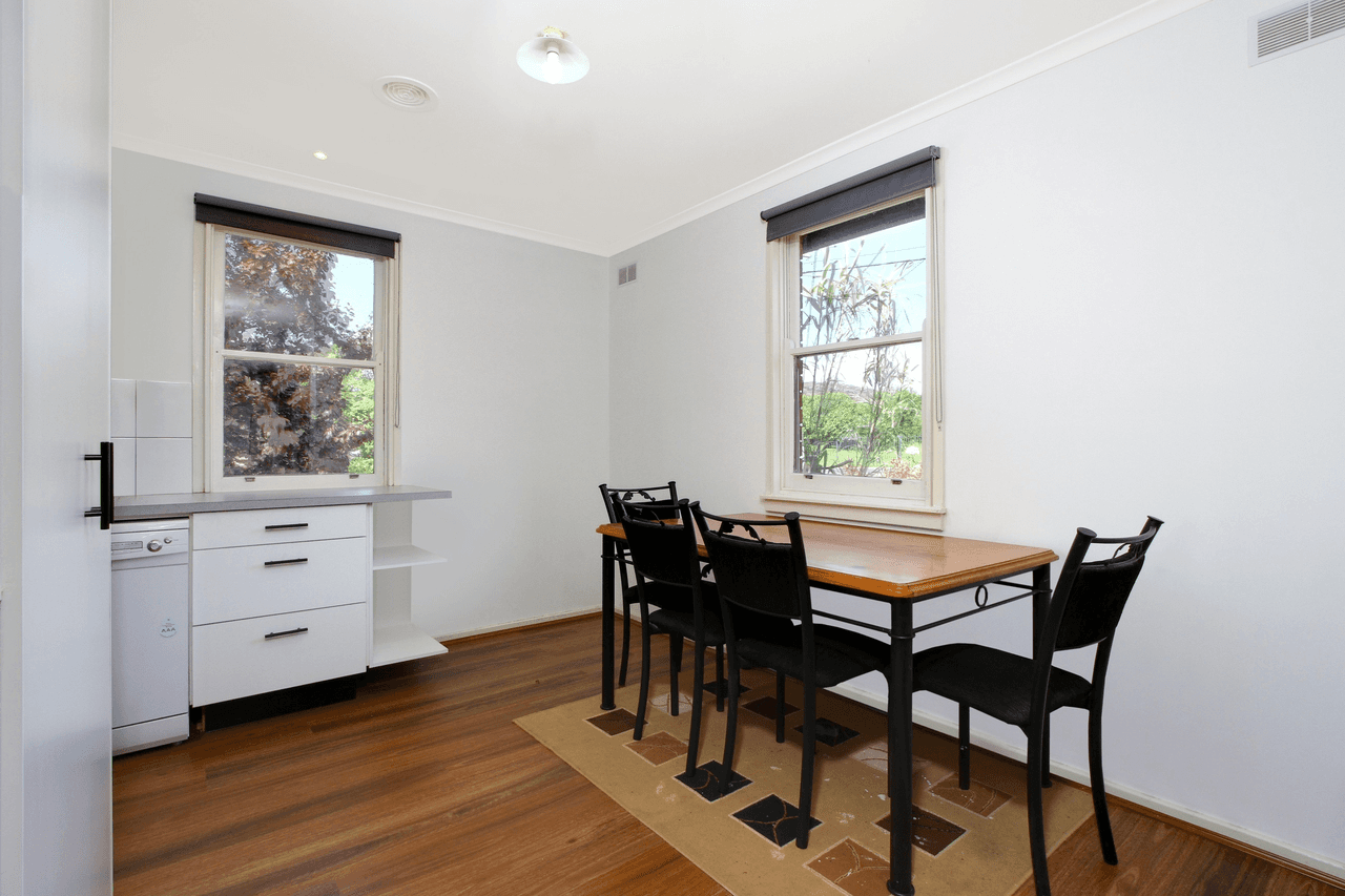 94 Cameron Rd, Karabar, NSW 2620