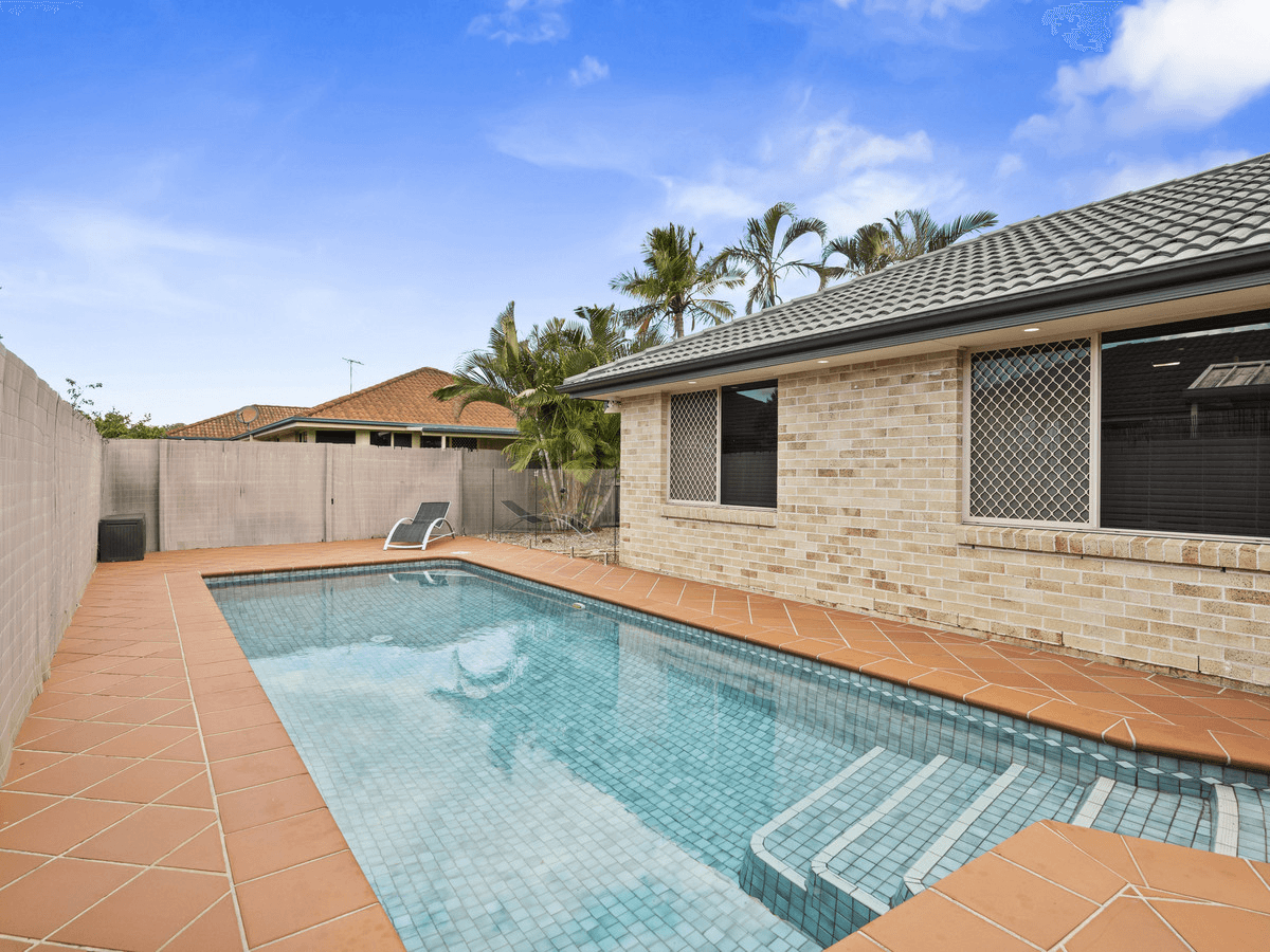 7 Schoolside Place, Bracken Ridge, QLD 4017