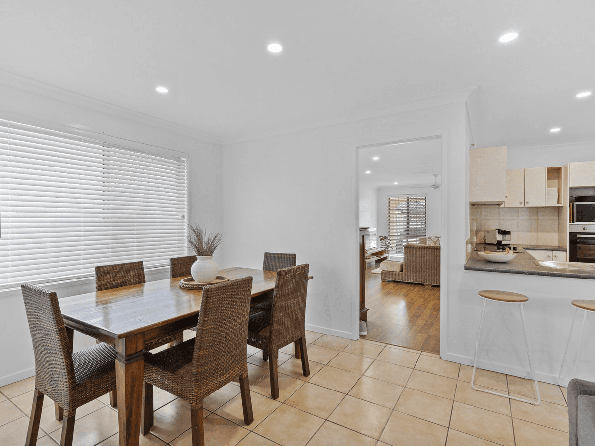 7 Schoolside Place, Bracken Ridge, QLD 4017