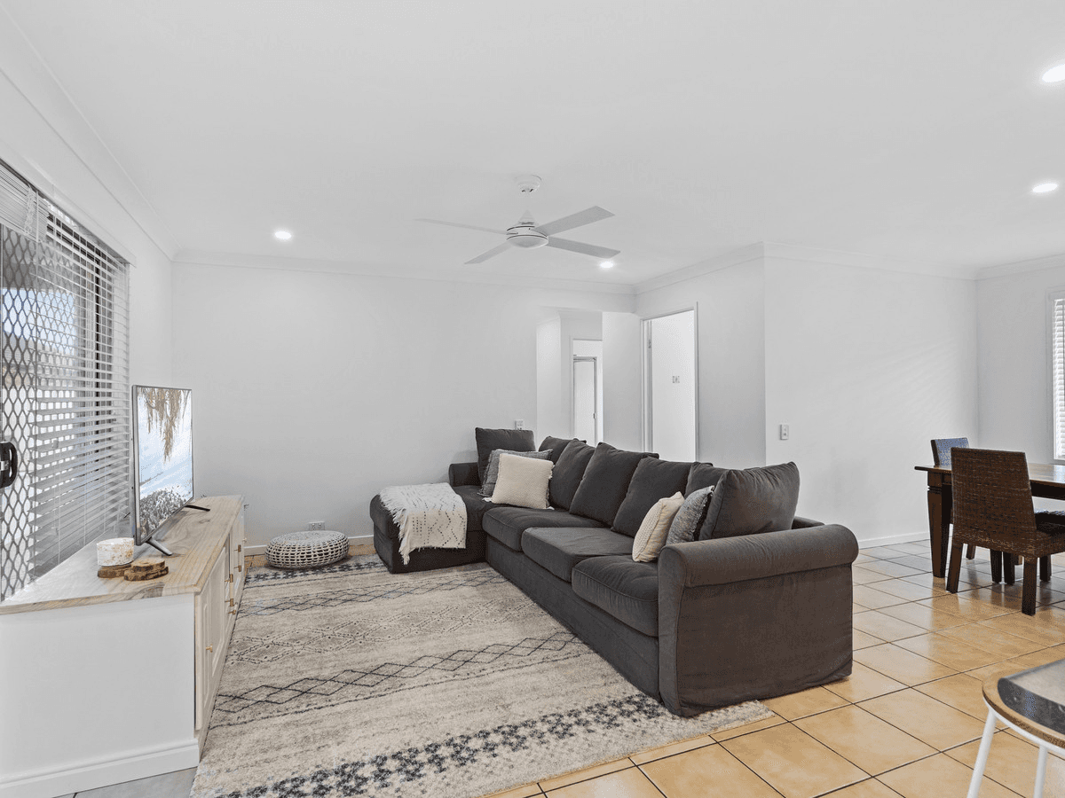 7 Schoolside Place, Bracken Ridge, QLD 4017