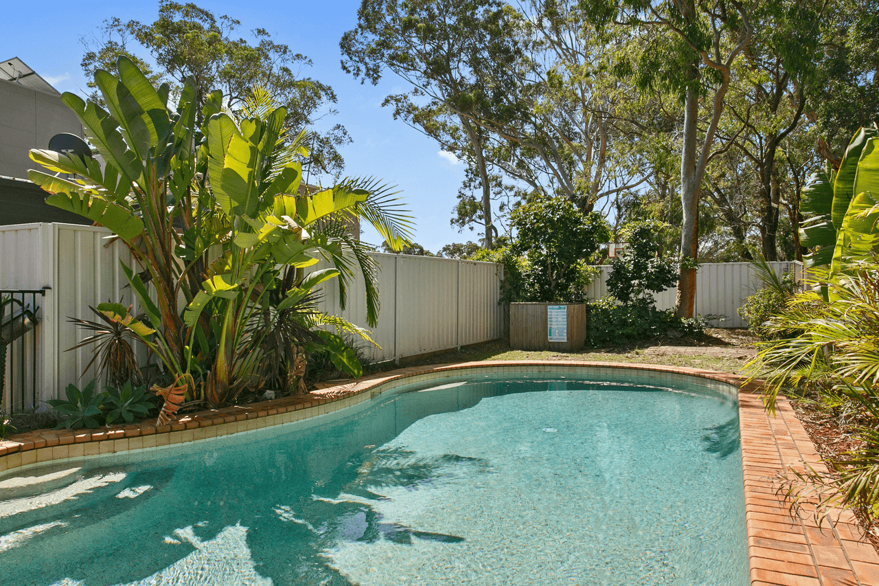 92 Bignell Street, Illawong, NSW 2234