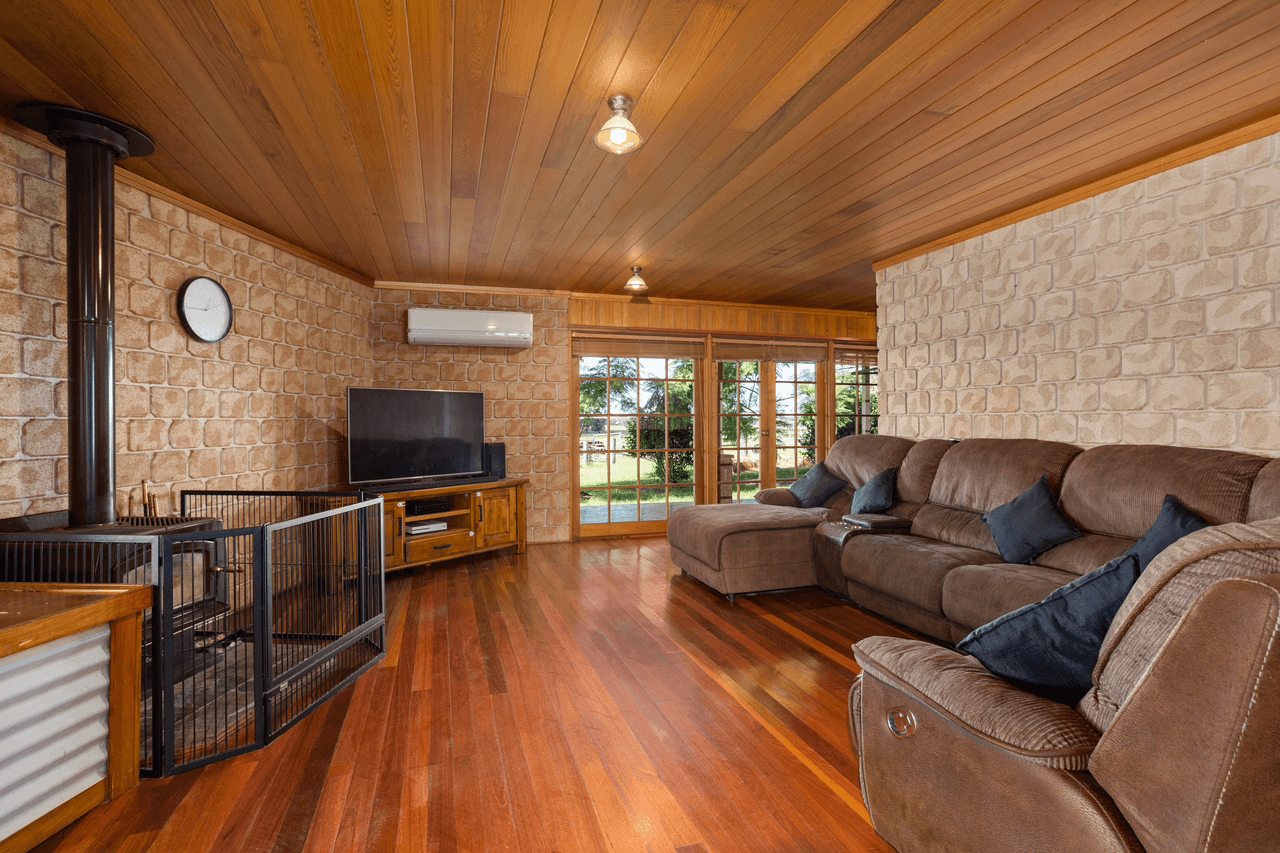 11 Roseleas Close, CUNDLETOWN, NSW 2430