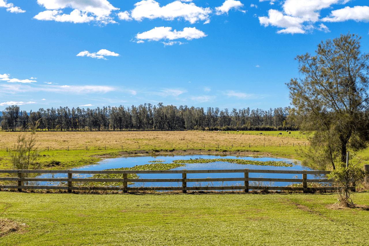 11 Roseleas Close, CUNDLETOWN, NSW 2430