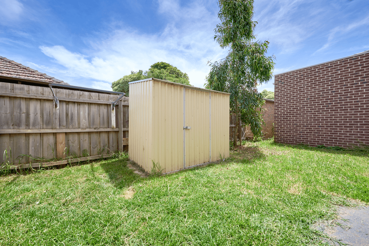 2/5 Elray Avenue, Dandenong, VIC 3175