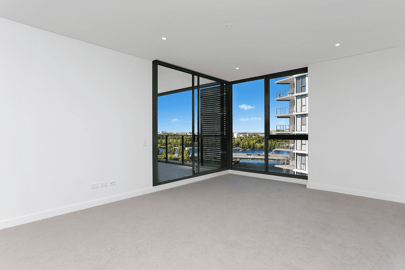 602/2 Chisholm Street, Wolli Creek, NSW 2205