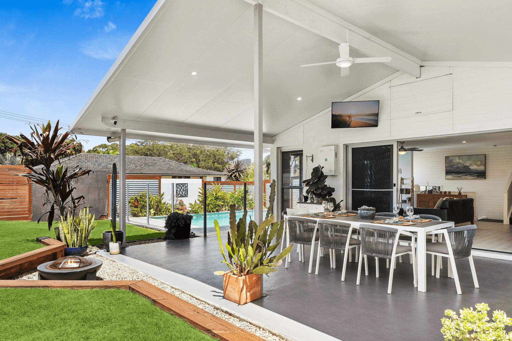 24 Valencia Street, MAROOCHYDORE, QLD 4558