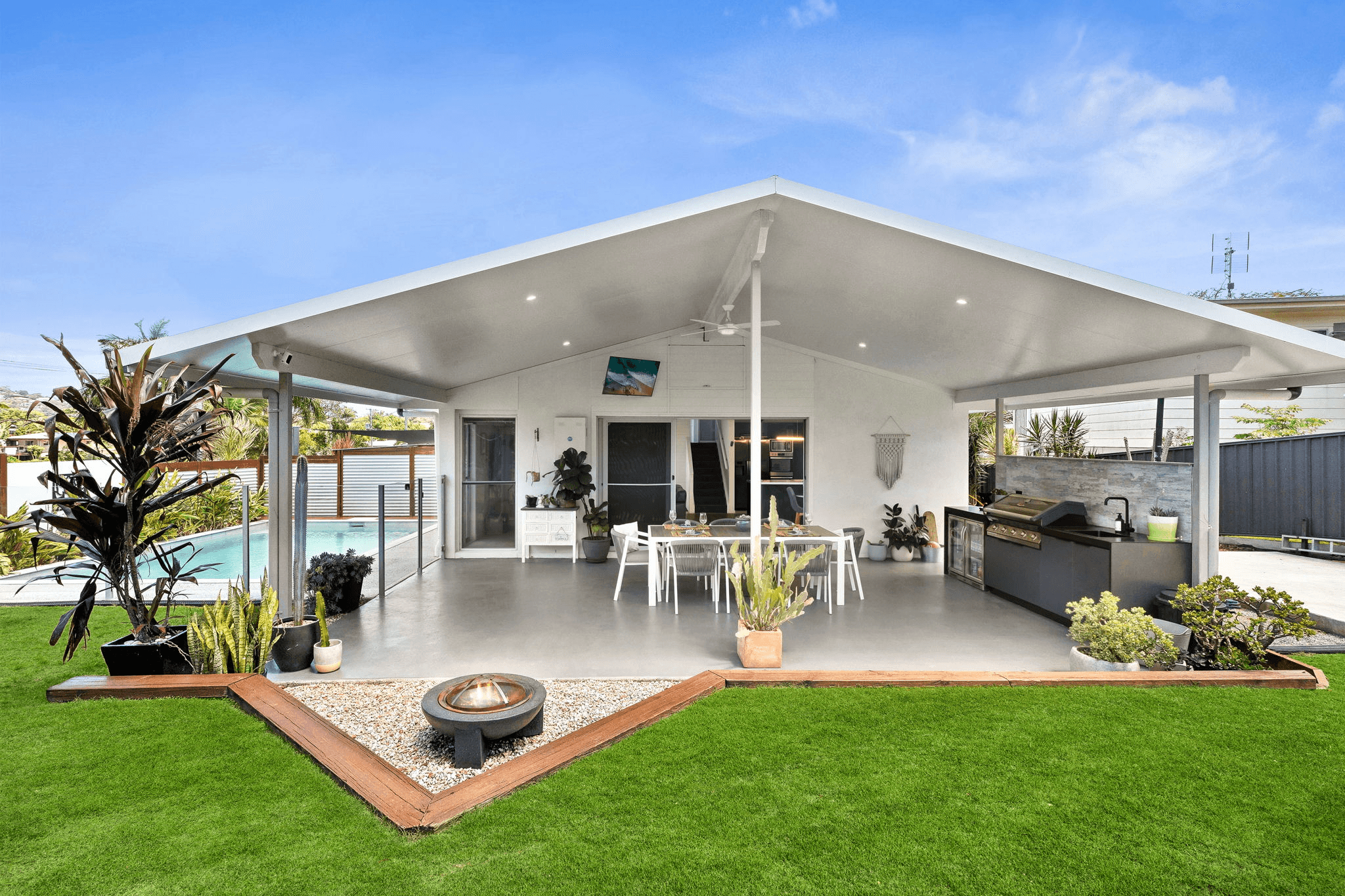 24 Valencia Street, MAROOCHYDORE, QLD 4558