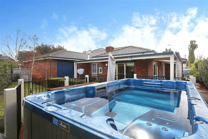 11 Evelyn Court, Dingley Village, VIC 3172