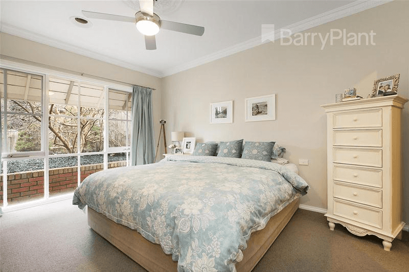 11 Evelyn Court, Dingley Village, VIC 3172