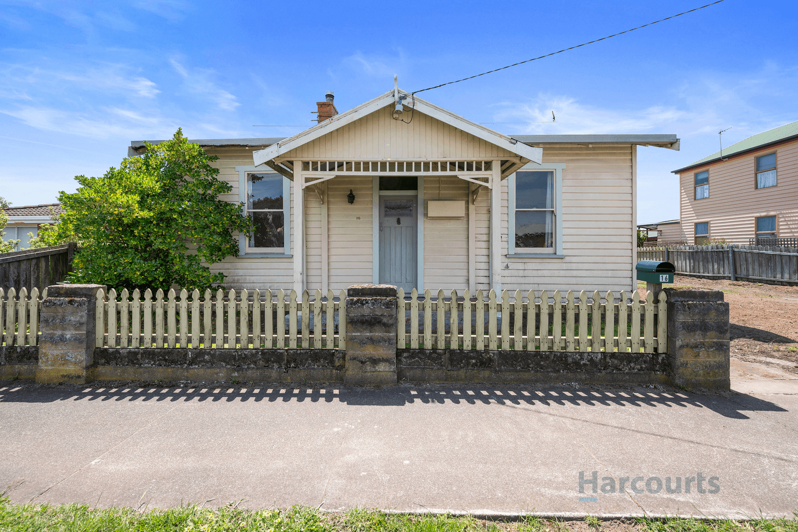 16 Nicholls Street, DEVONPORT, TAS 7310