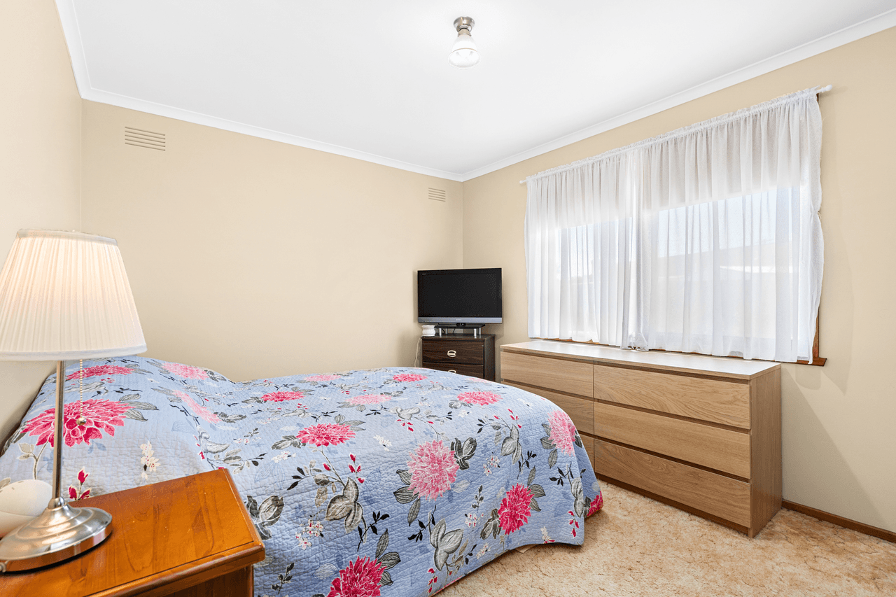 6 Cameron Crescent, LARA, VIC 3212