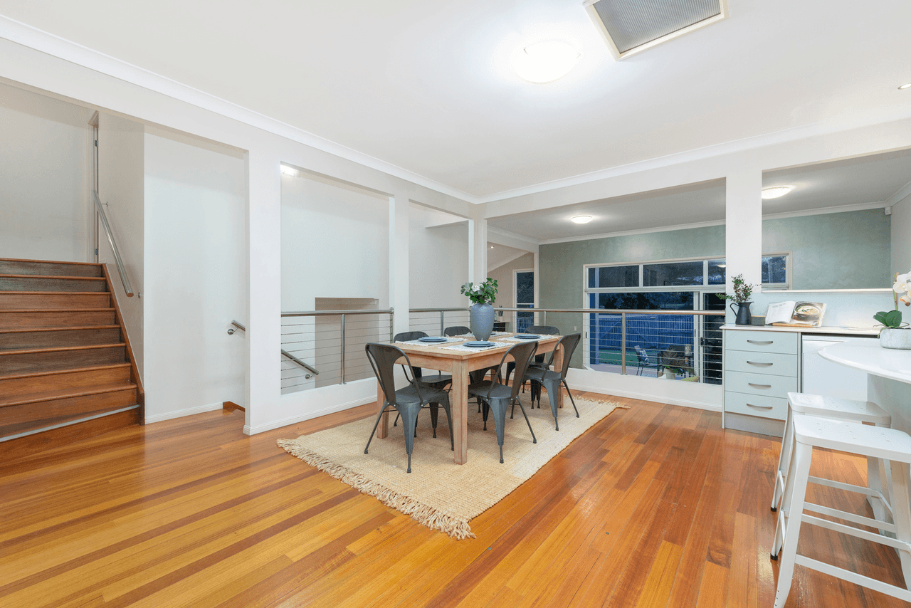 4 Peachester Close, ORMEAU, QLD 4208