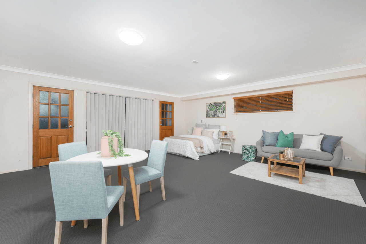 4 Peachester Close, ORMEAU, QLD 4208