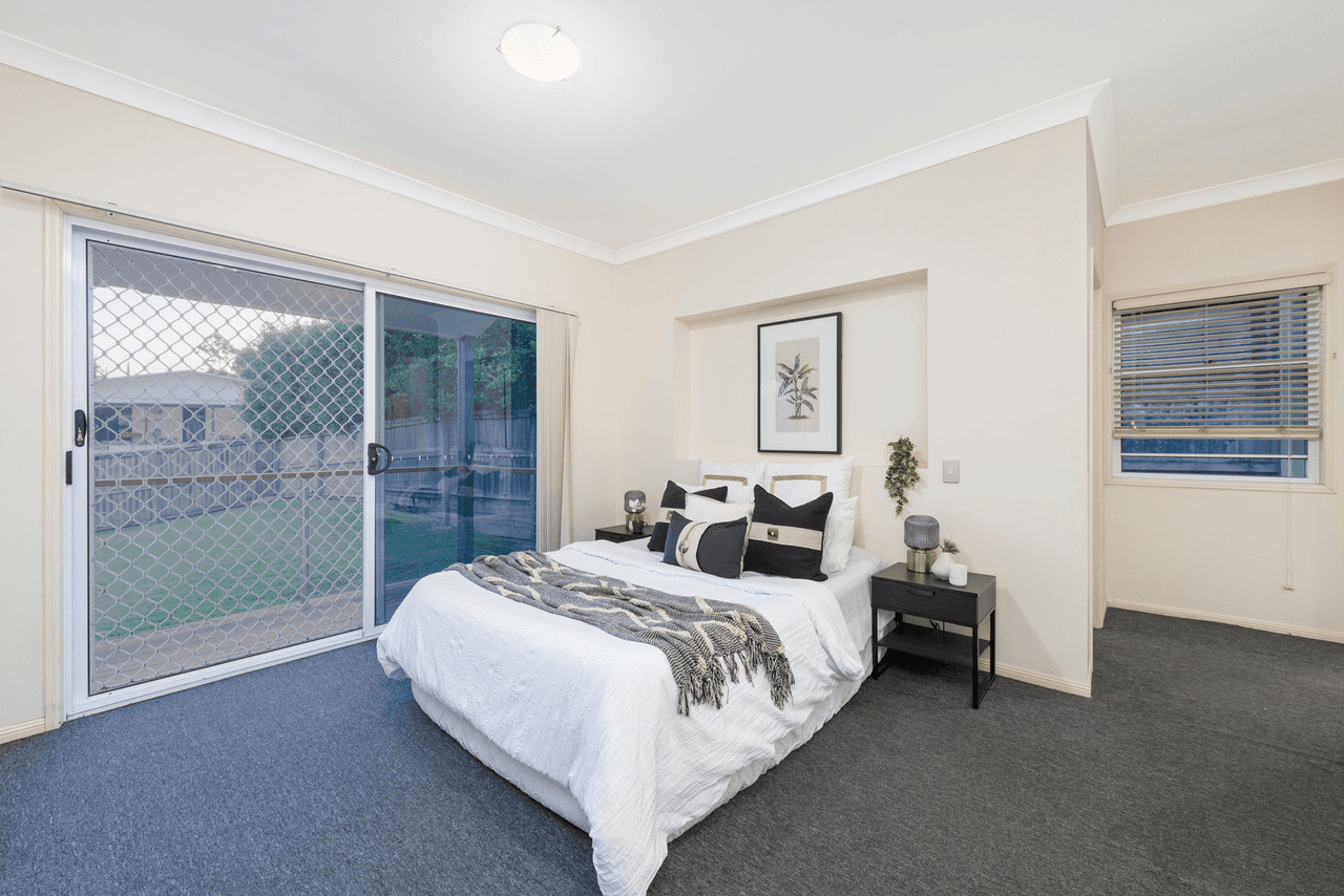 4 Peachester Close, ORMEAU, QLD 4208