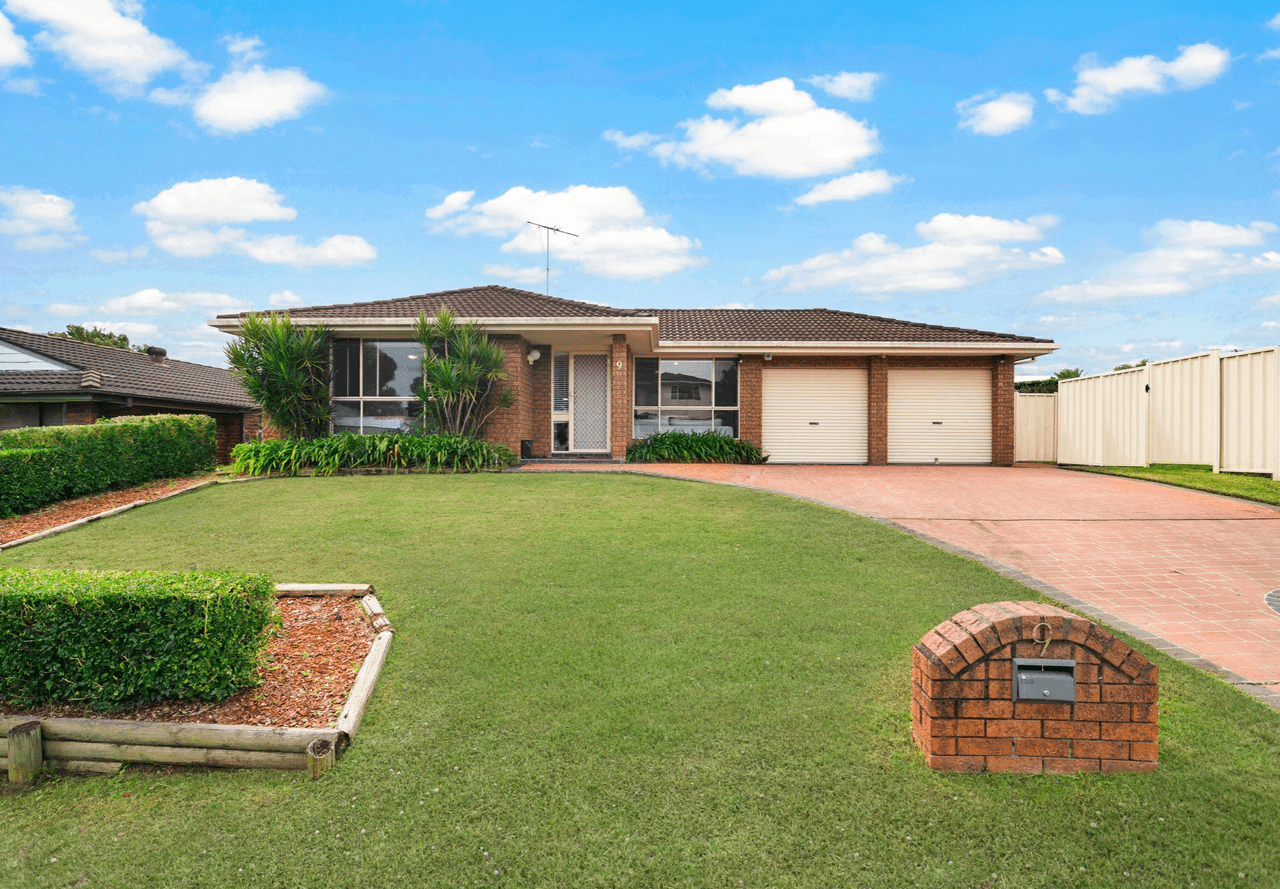 9 Diamontina Avenue, KEARNS, NSW 2558