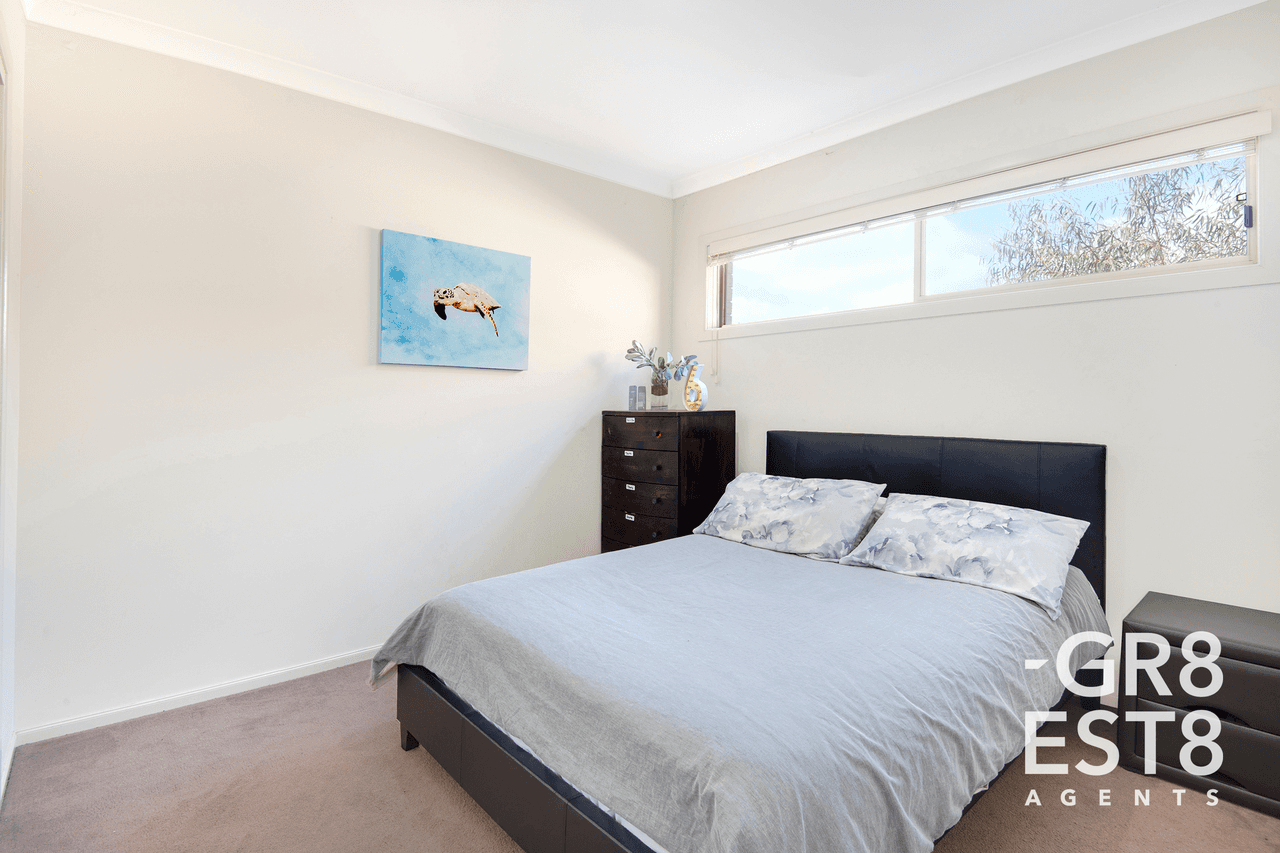 4 Blandford Crescent, NARRE WARREN SOUTH, VIC 3805