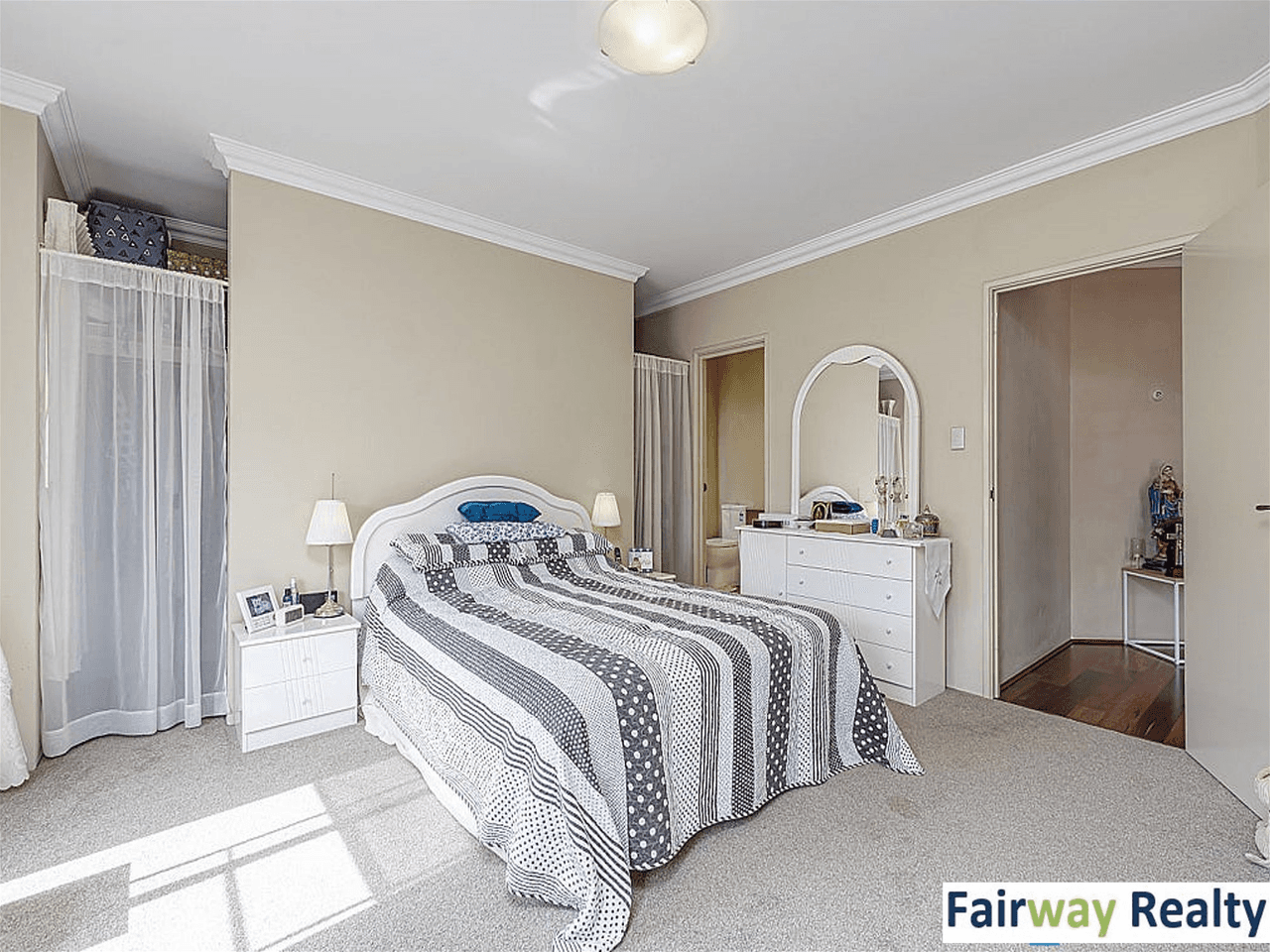 43 St Fillans Bend, WANNEROO, WA 6065