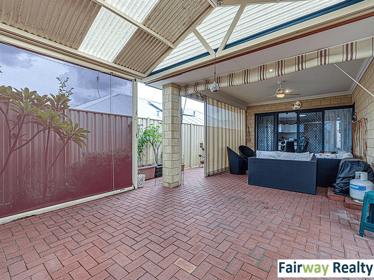 43 St Fillans Bend, WANNEROO, WA 6065