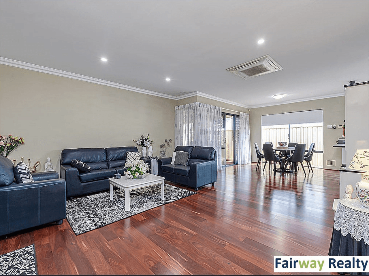 43 St Fillans Bend, WANNEROO, WA 6065