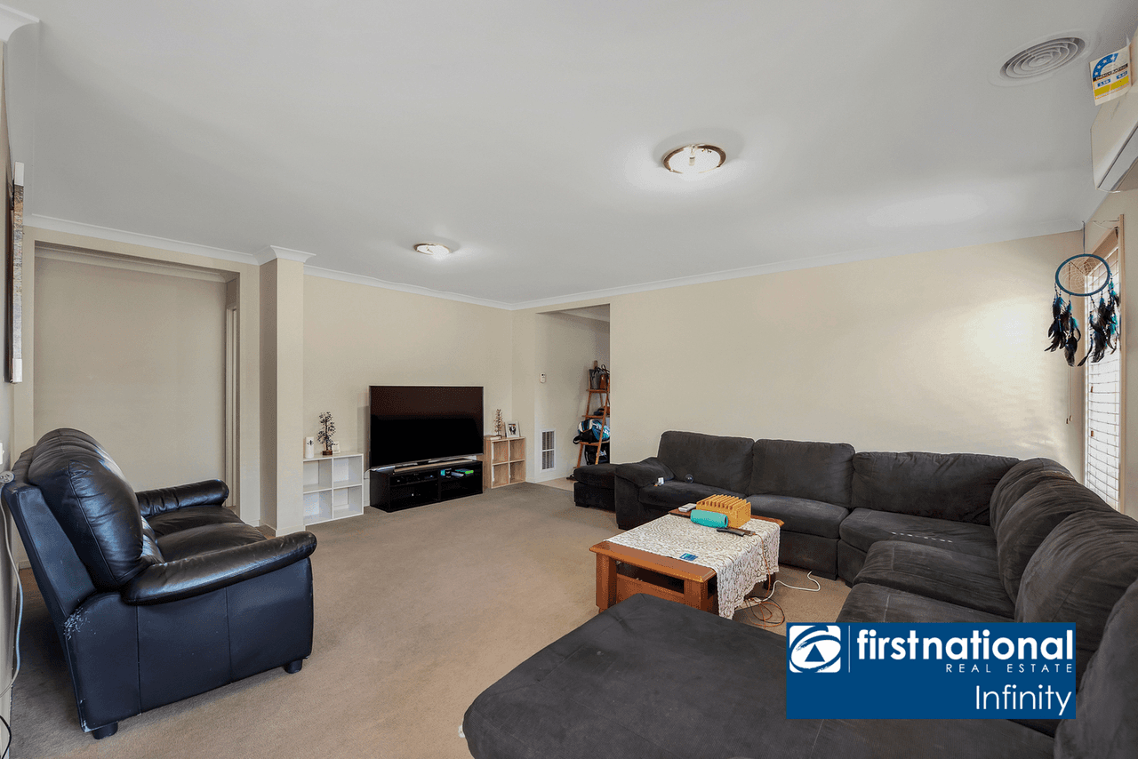 11 St Martins Boulevard, Truganina, VIC 3029