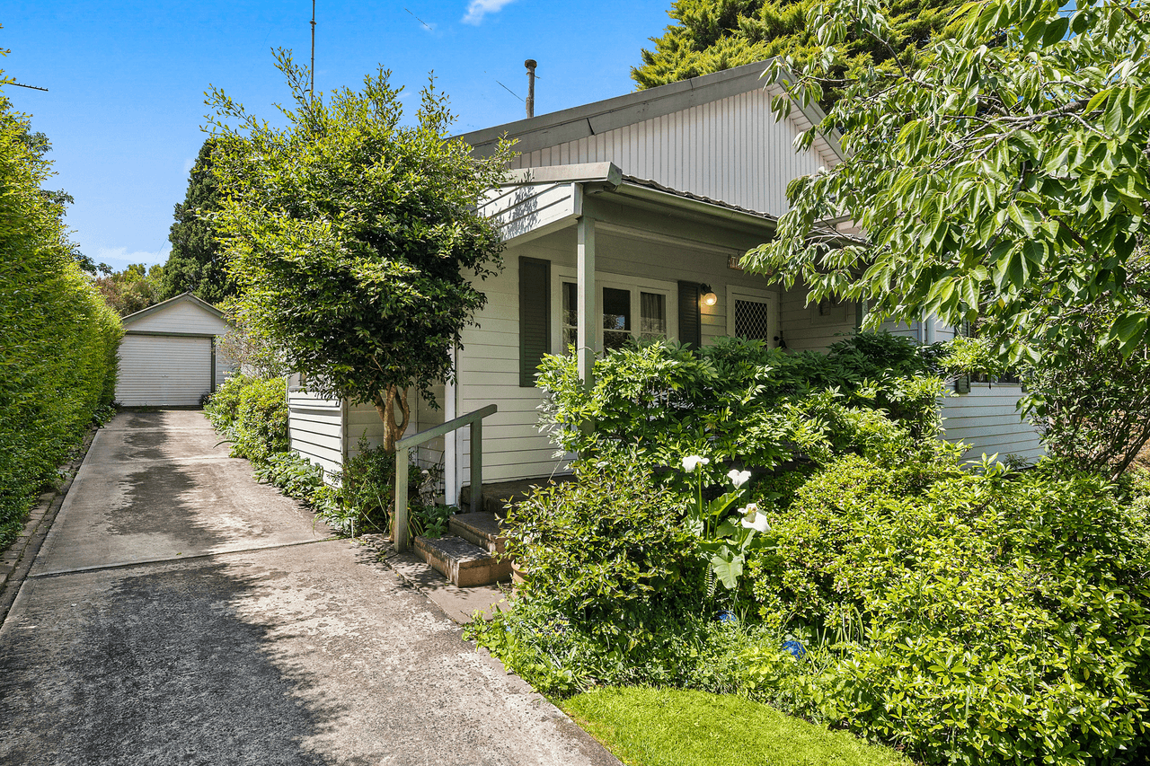 24 Viewland Street, Bundanoon, NSW 2578