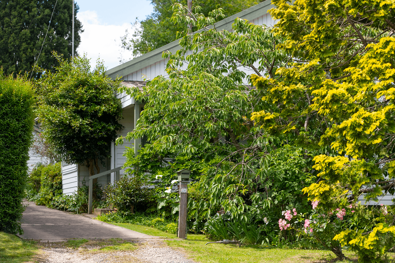 24 Viewland Street, Bundanoon, NSW 2578