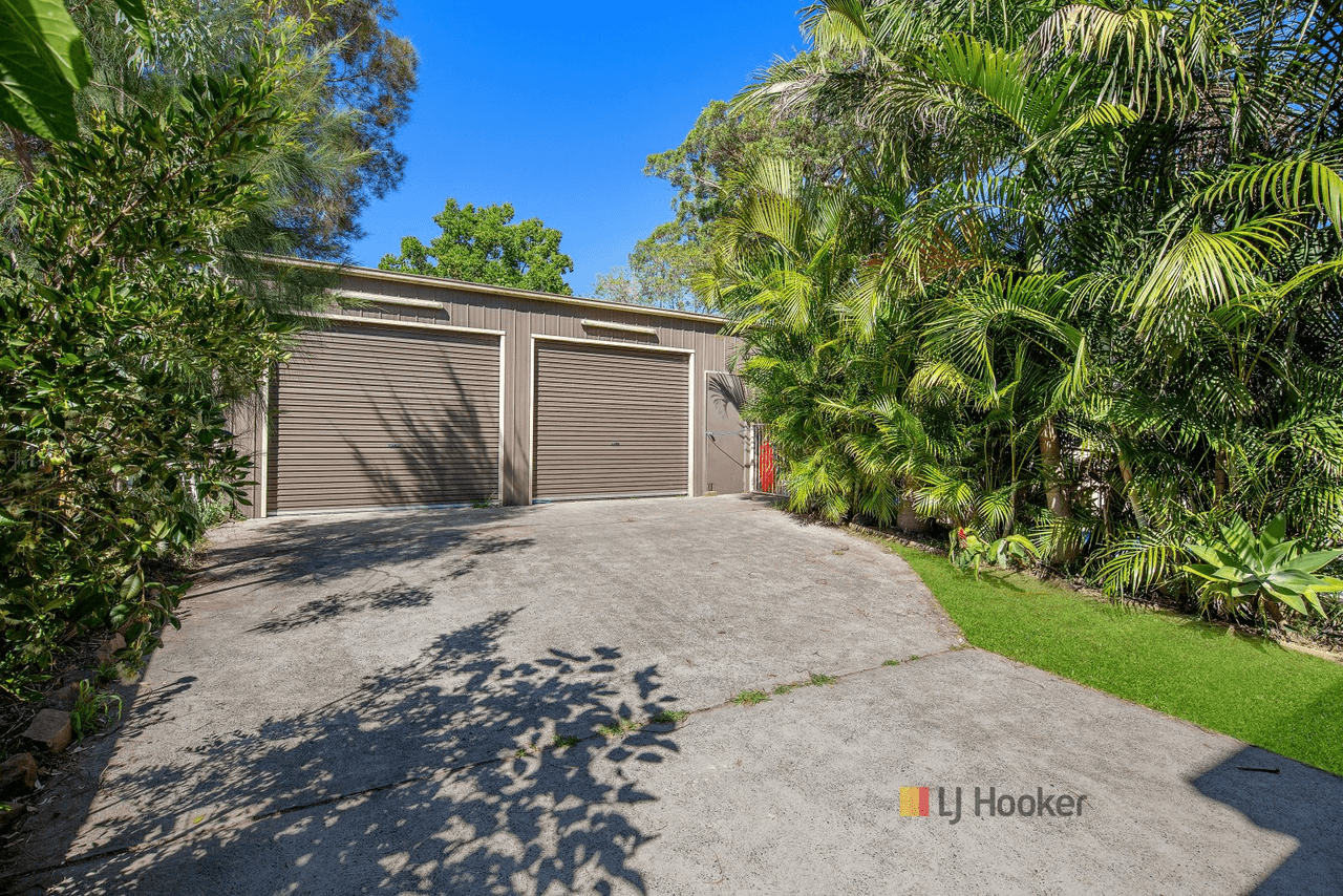 14 Chelmsford Road, LAKE HAVEN, NSW 2263