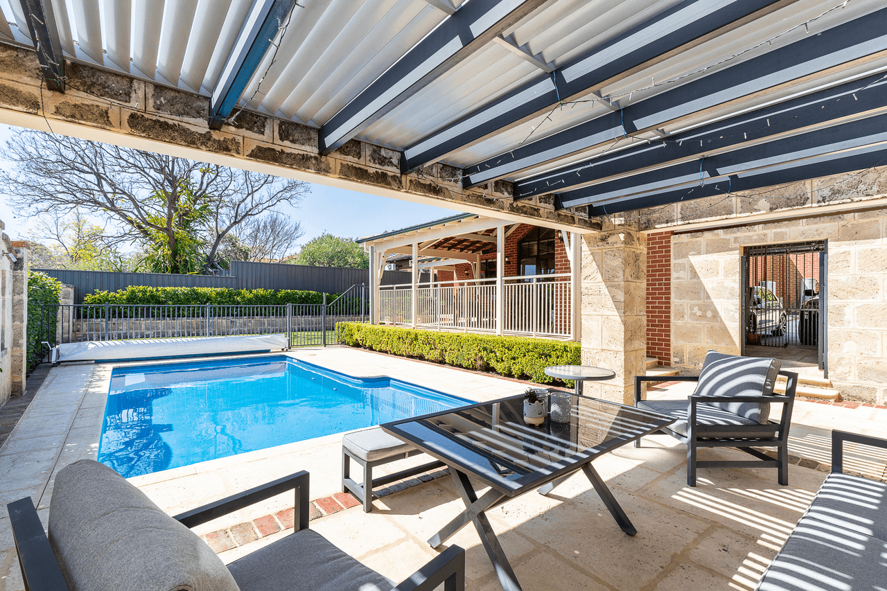 13 Hill View Road, MOUNT LAWLEY, WA 6050