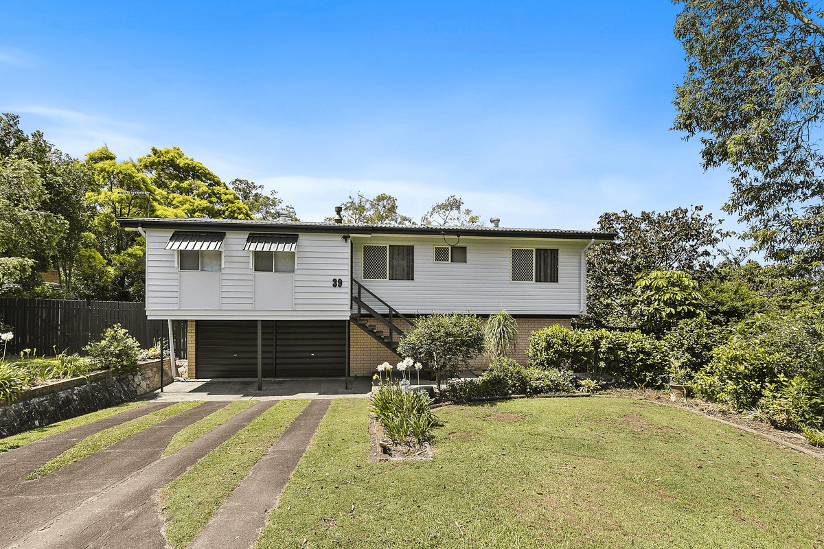 39 Larbonya Crescent, CAPALABA, QLD 4157