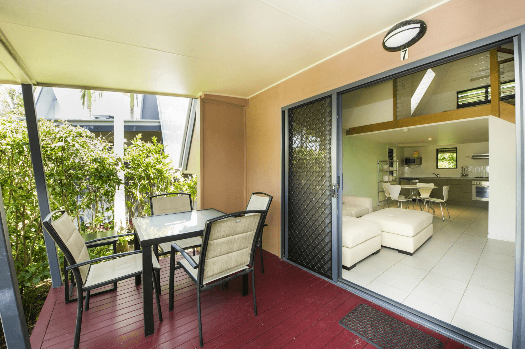 7/42  'Canopy' Yates Street, Nelly Bay, QLD 4819