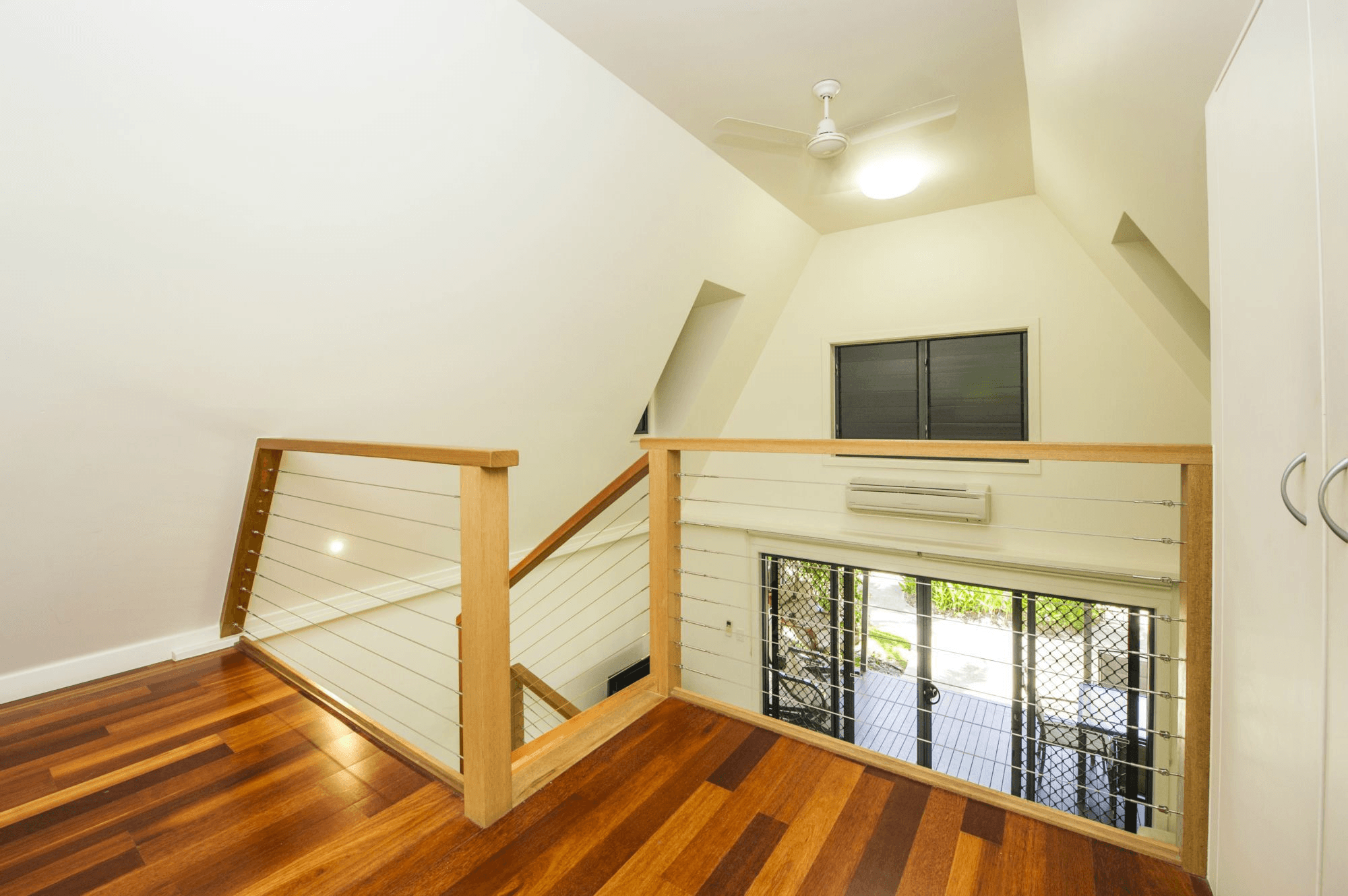 7/42  'Canopy' Yates Street, Nelly Bay, QLD 4819