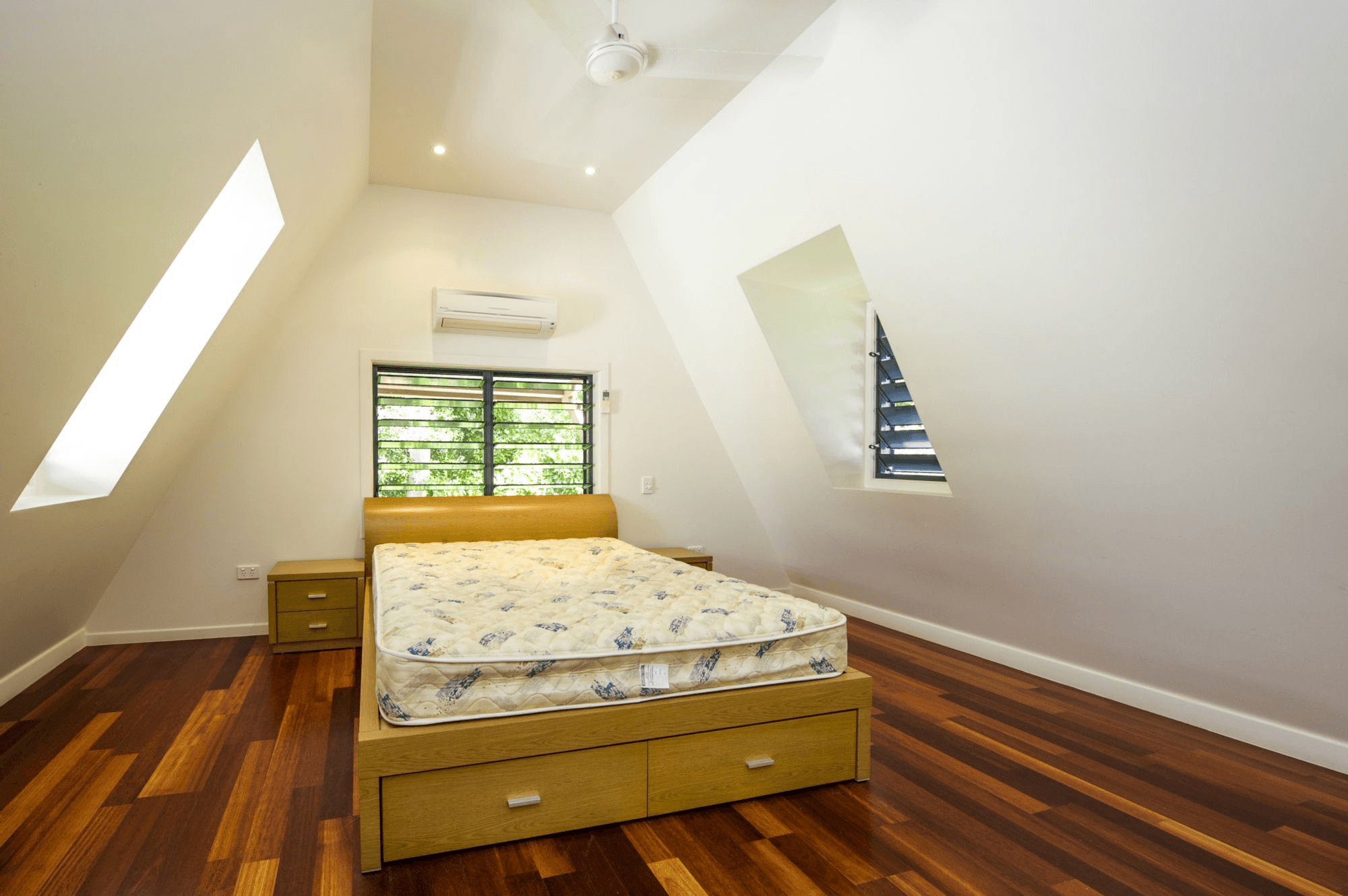 7/42  'Canopy' Yates Street, Nelly Bay, QLD 4819