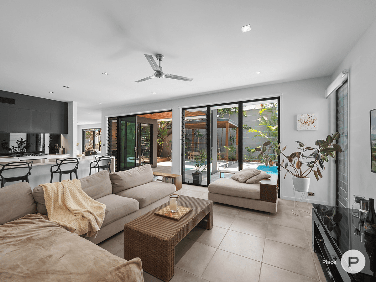 87 Waterline Crescent, Bulimba, QLD 4171