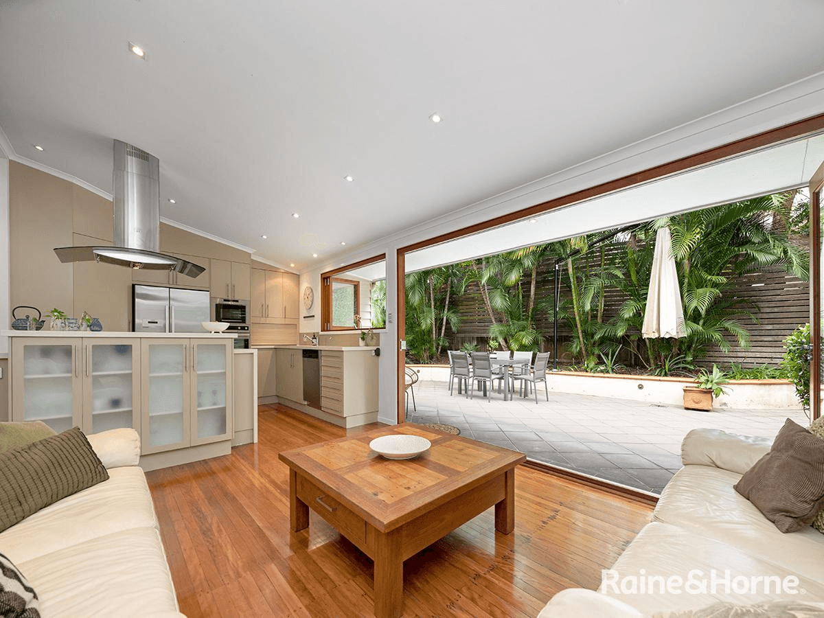 158 Ninth Avenue, ST LUCIA, QLD 4067