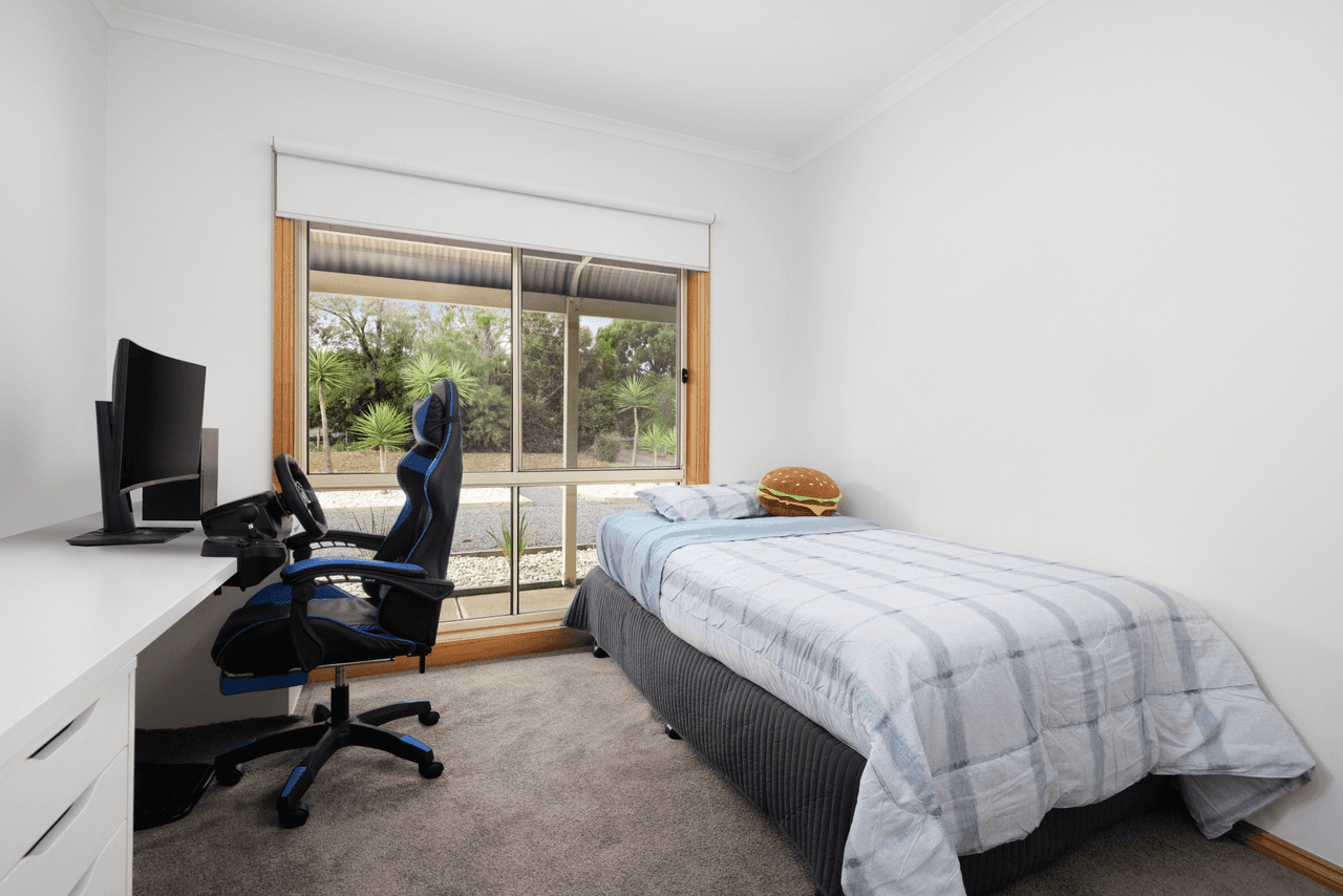 1/18 Coleraine Drive, ROMSEY, VIC 3434