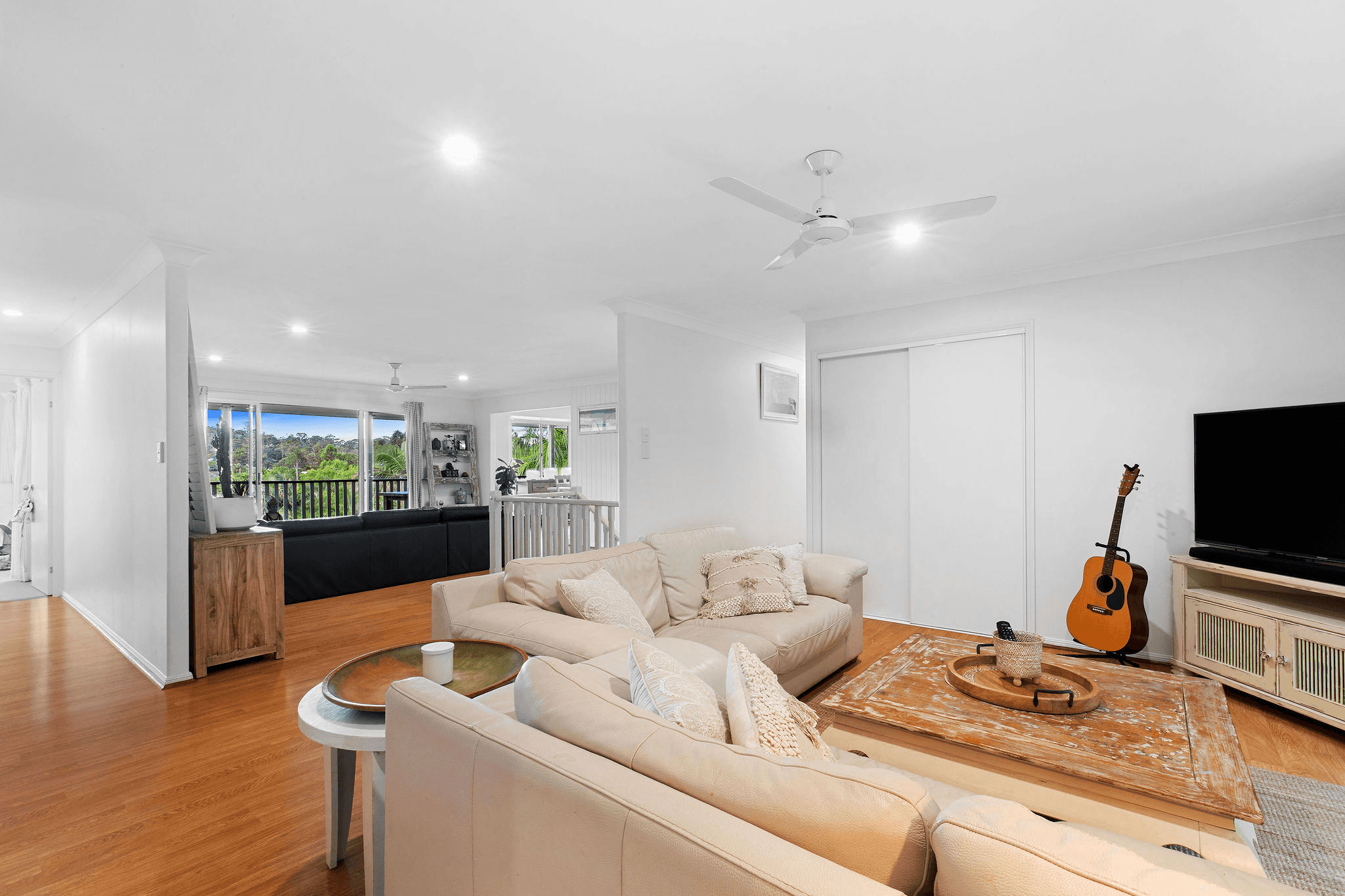 8 Heggys Court, BUDERIM, QLD 4556