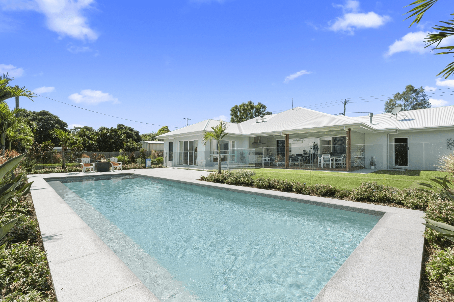 38 Barrs Rd, Glass House Mountains, QLD 4518