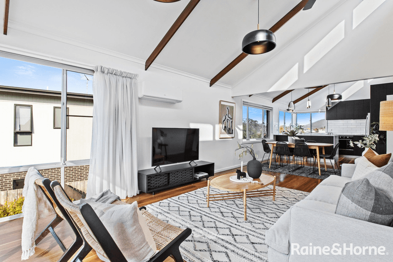 23 Aldinga Street, BLACKMANS BAY, TAS 7052