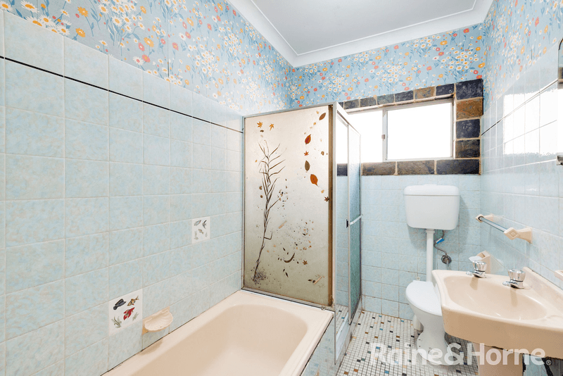 23 Russell Avenue, ADAMSTOWN HEIGHTS, NSW 2289