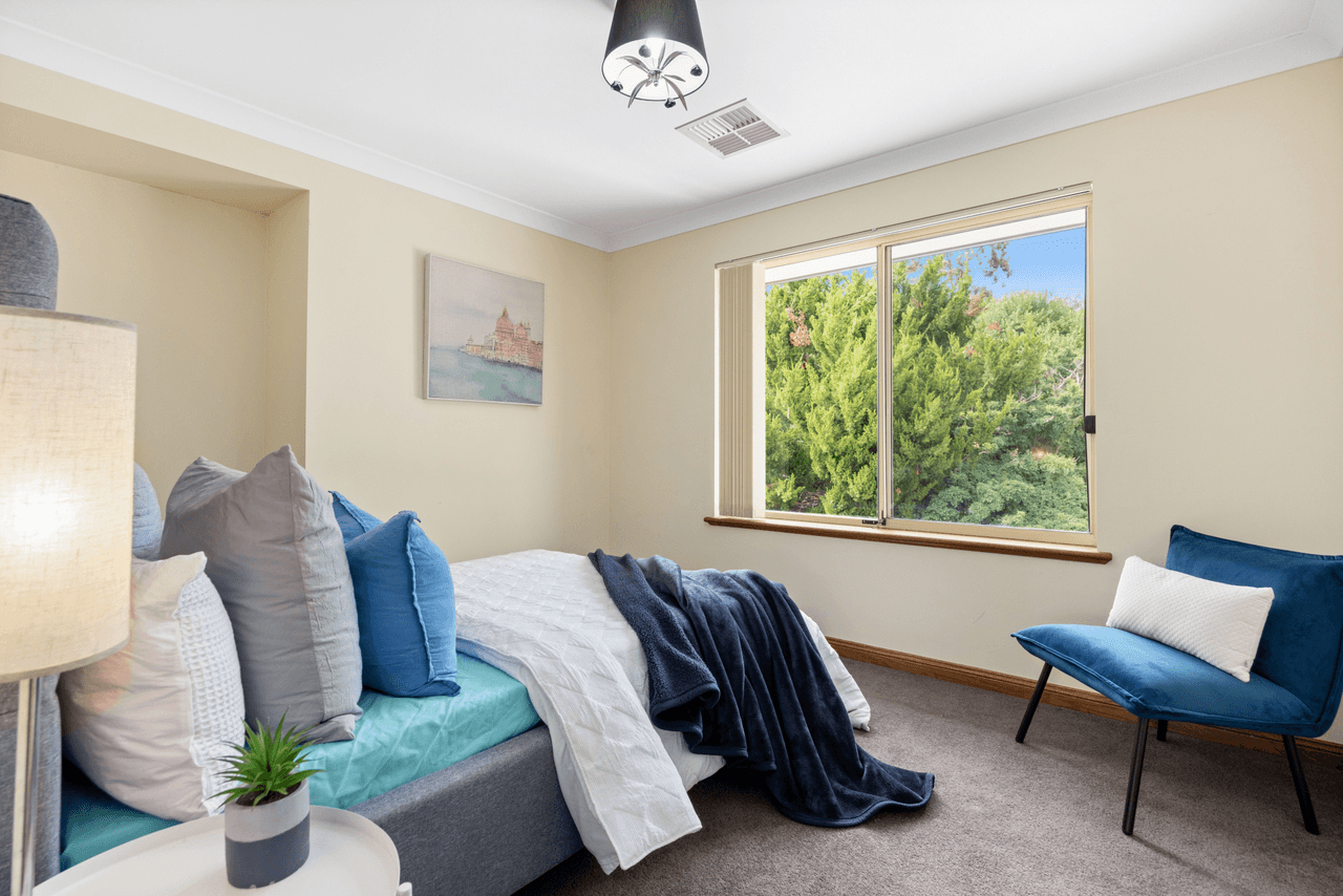 39 Ironbark Avenue, FLAGSTAFF HILL, SA 5159
