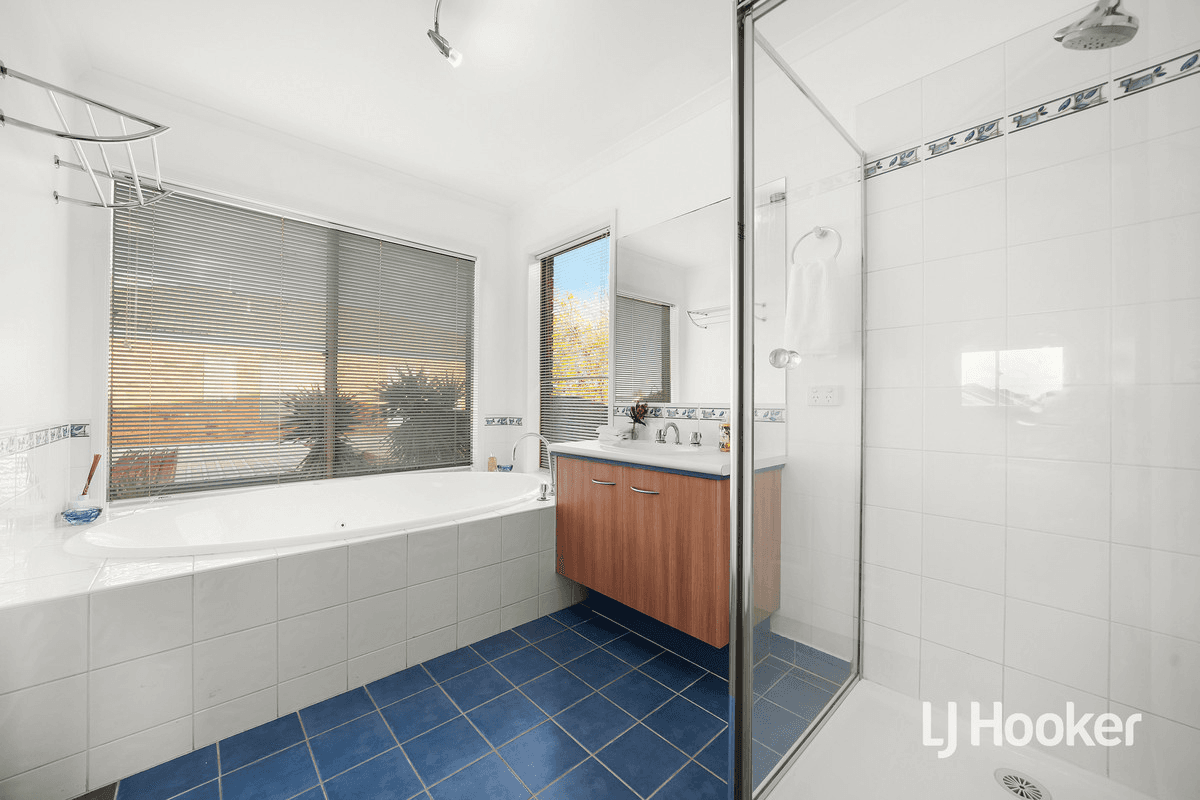 3 Sabre Place, POINT COOK, VIC 3030