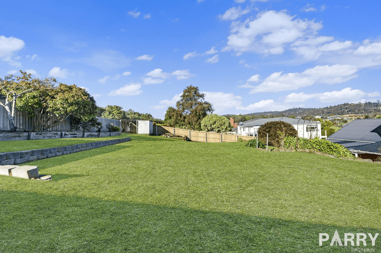 52 Bayview Drive, BLACKSTONE HEIGHTS, TAS 7250