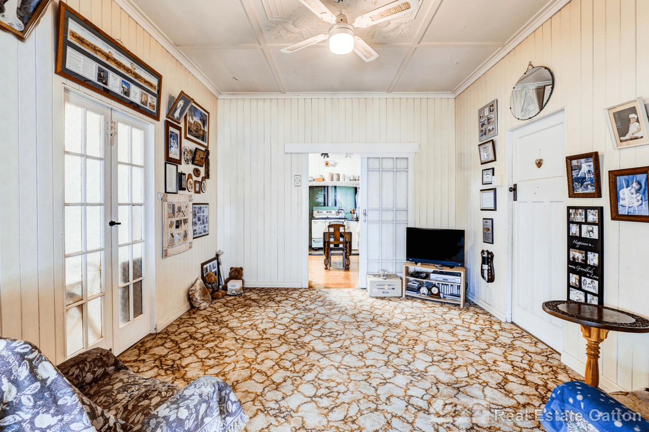 2 Smith Street, Gatton, QLD 4343