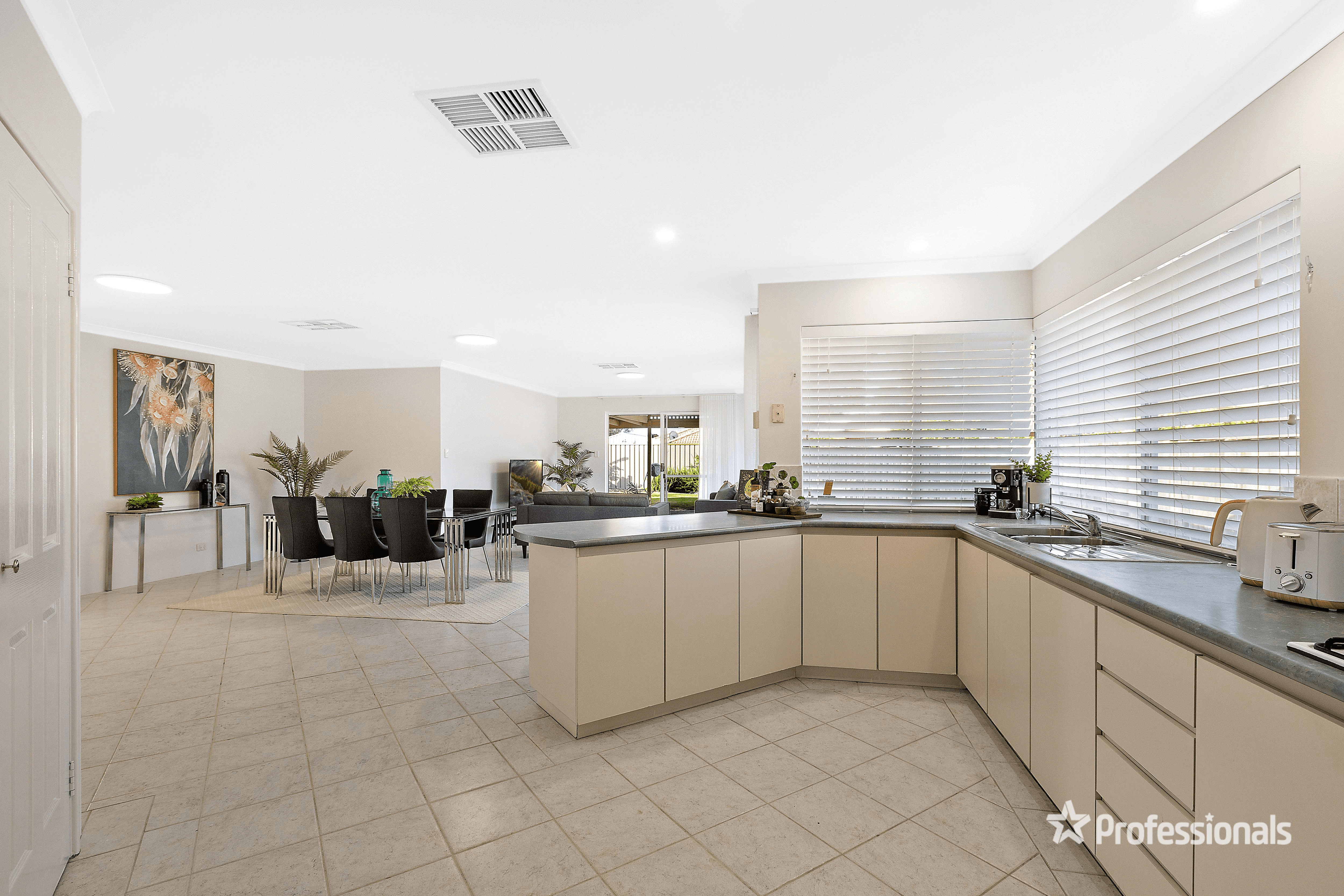 7 Bollinger Close, THE VINES, WA 6069