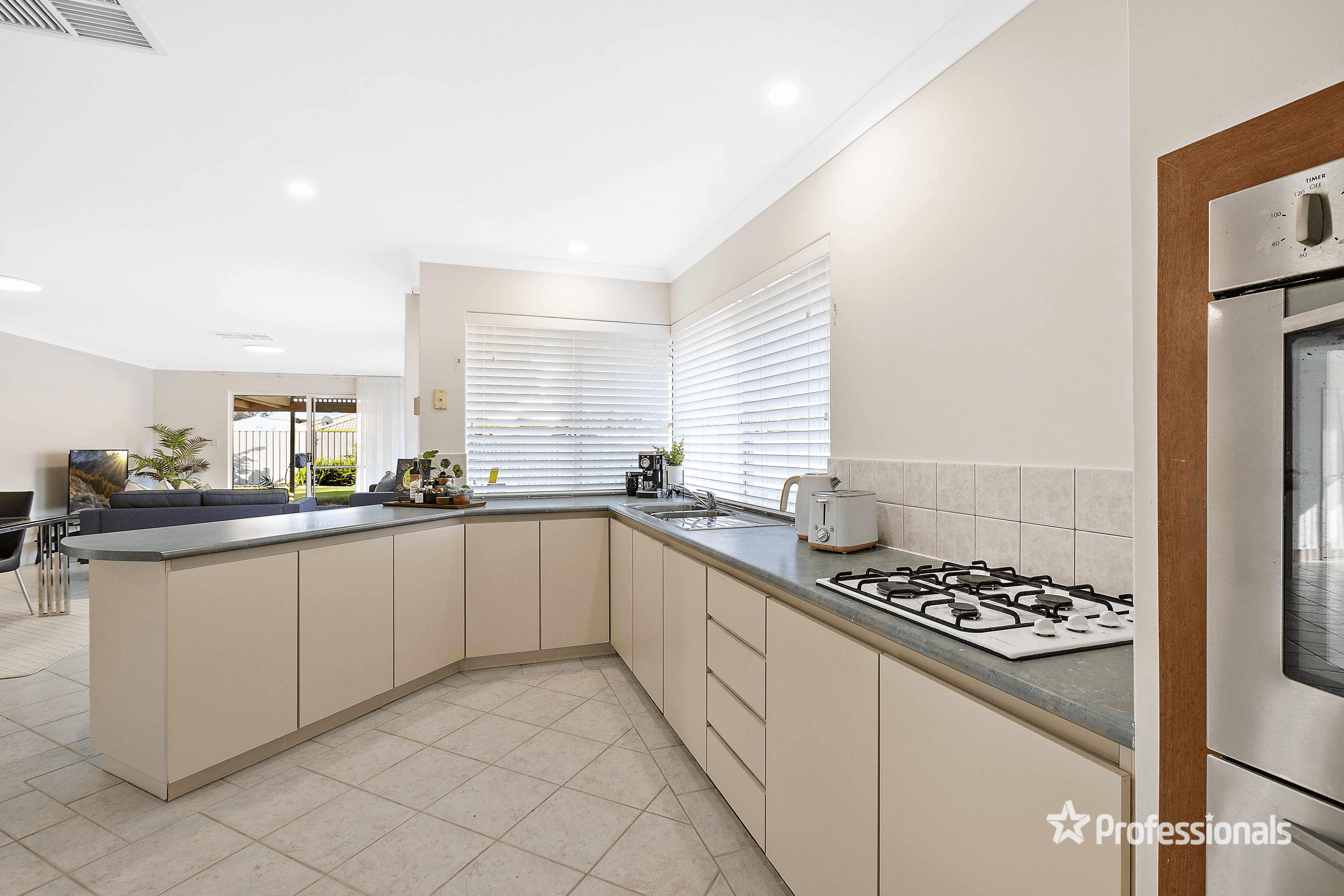 7 Bollinger Close, THE VINES, WA 6069