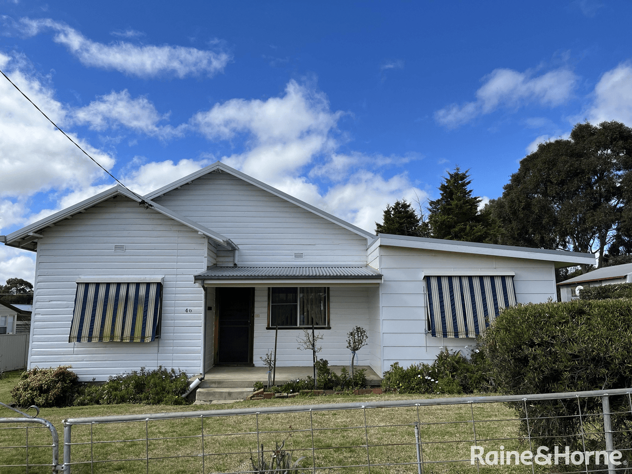 46 Thornhill St, YOUNG, NSW 2594