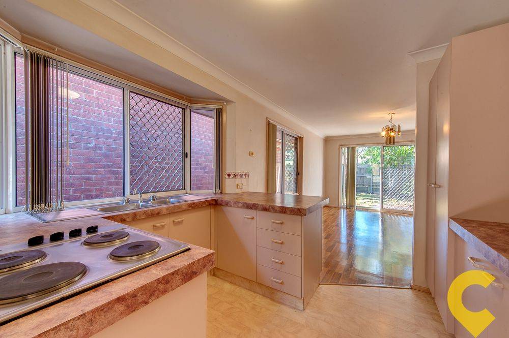 33 Barrier Place, FOREST LAKE, QLD 4078